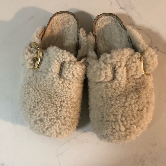 Birkenstock Boston Big Buckle Teddy Eggshell Clogs - Picture 1 of 4